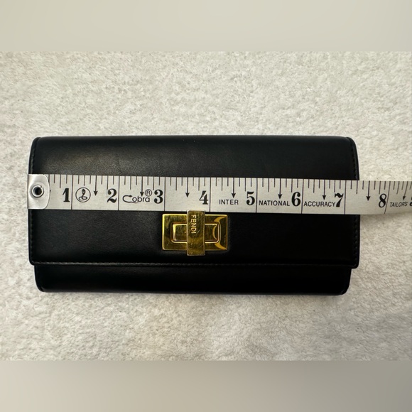 Fendi Peekaboo Continental long wallet with dust bag and certificate card. - Picture 15 of 16